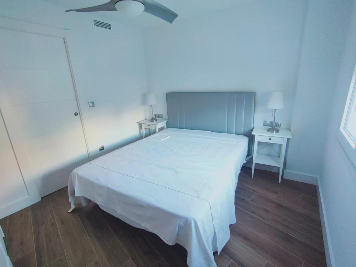 Beautiful Apartment In Third Line Beach Boliches Fuengirola Exterior foto